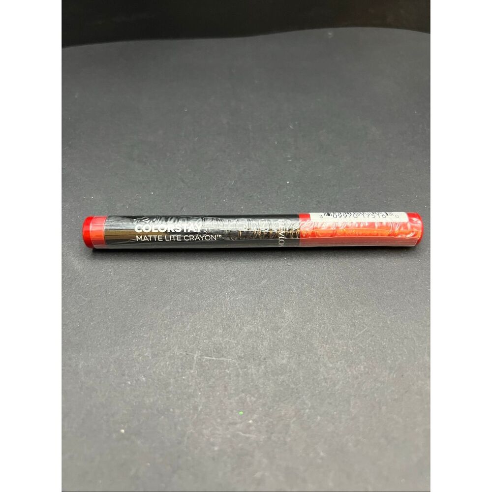 New Sealed Revlon Colorstay Matte Lite Crayon 010 Air Kiss